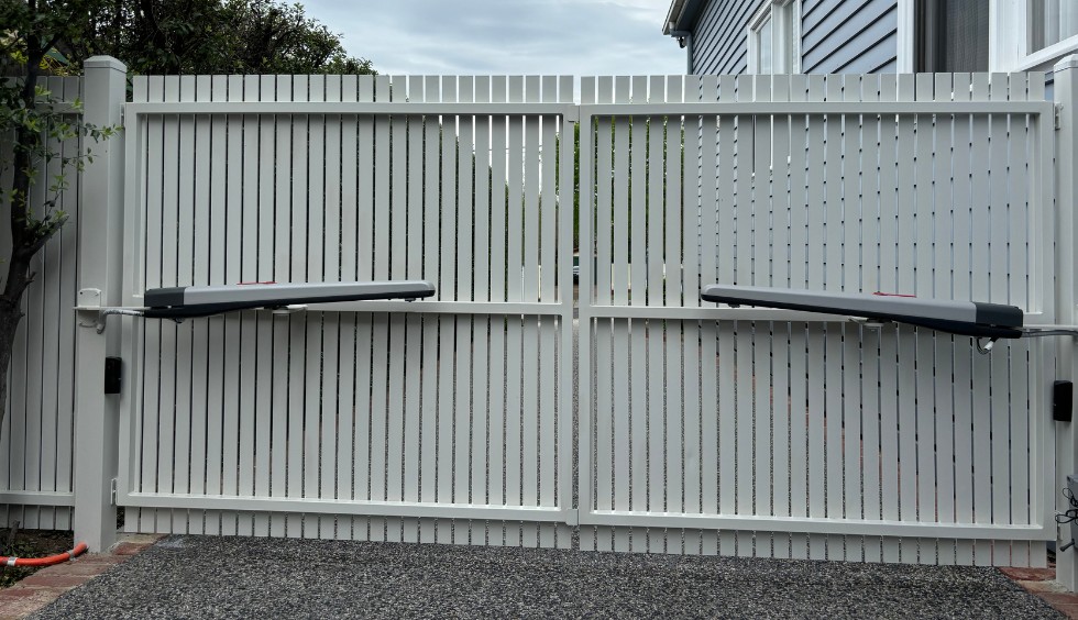 Motor for Double Swing Gates